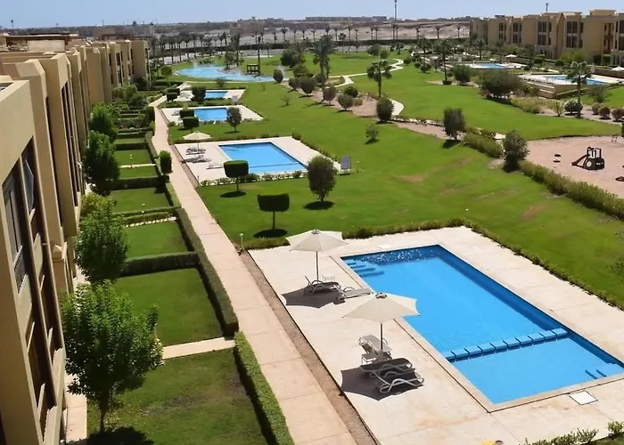 Apartment Golf Heights Sheikh Free Wifi